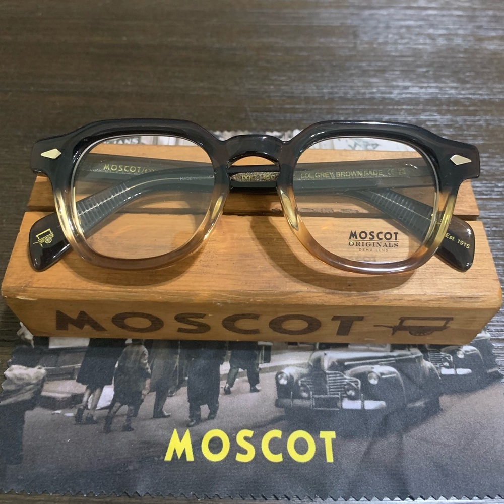 MOSCOT ORIGINALS NYC DOLT
Grey Brown Fade 46mm Eyeglasses